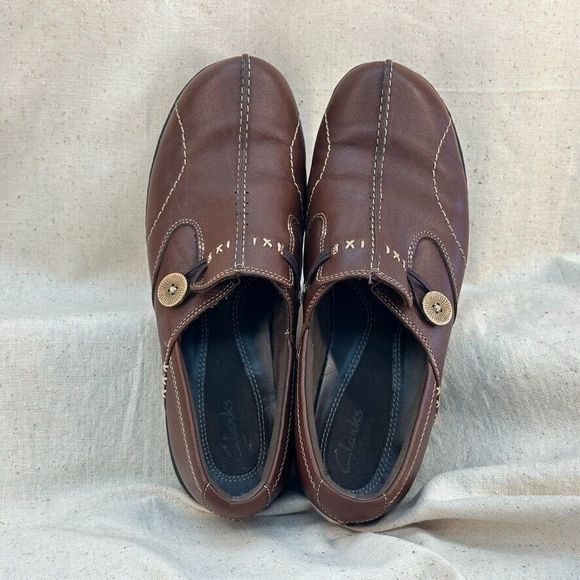 Clarks Bendables Sixty Delta Loafer Womens 8.5W WIDE Brown Leather button 35063 - Picture 5 of 6
